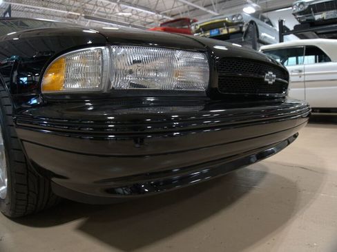 Used 1994 Chevrolet Impala SS image 9