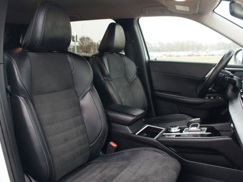 Used 2024 Mitsubishi Outlander SE image 24