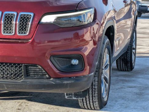 Used 2019 Jeep Cherokee Latitude Plus w/ Cold Weather Group image 10