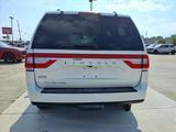 Used 2017 Lincoln Navigator Reserve image 4