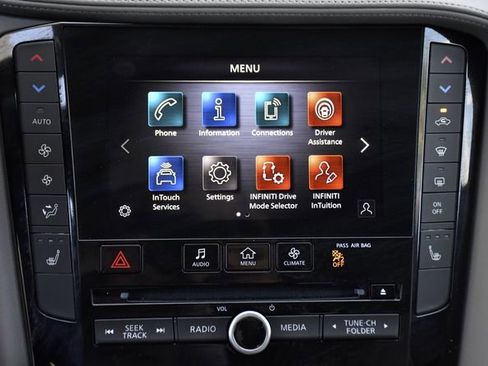 Used 2025 INFINITI QX50 Luxe image 16