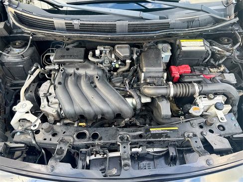 Used 2019 Nissan Versa SV image 28