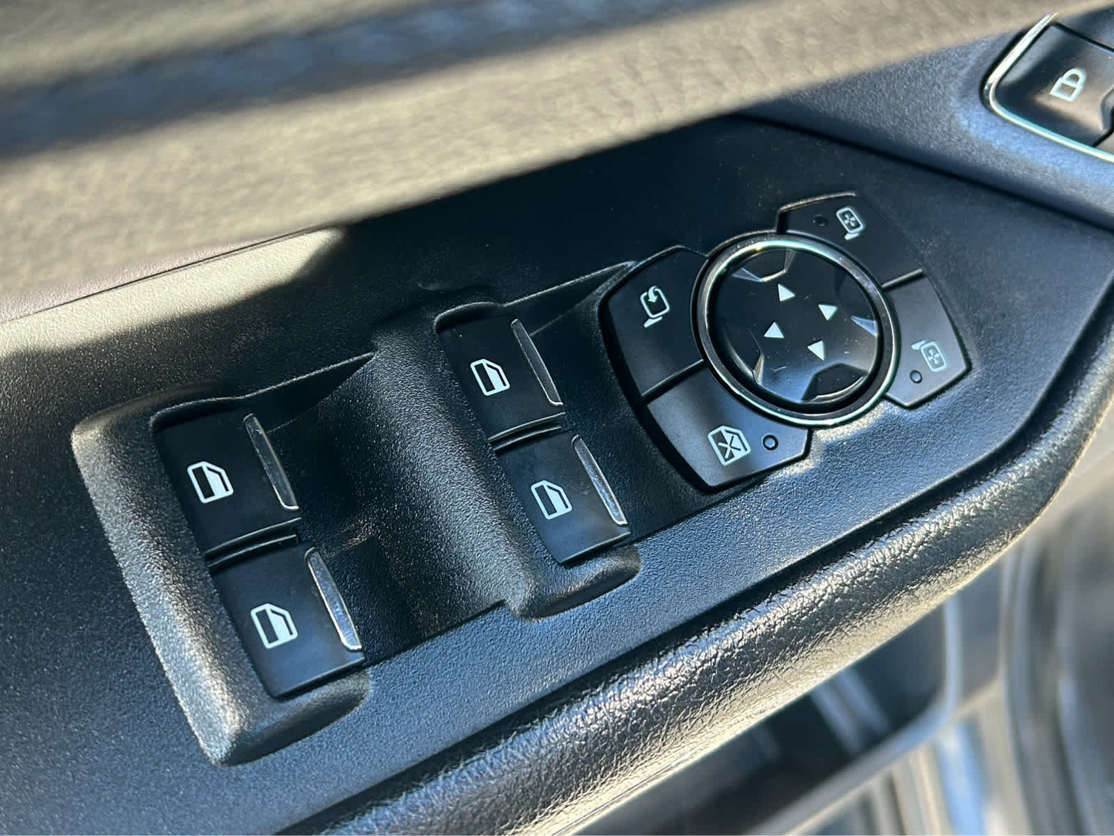 Used 2019 Ford Expedition XLT w/ Equipment Group 202A AWD/4WD image 20