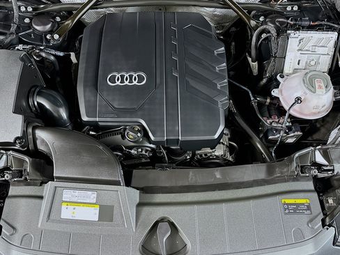 Used 2023 Audi Q5 2.0T Premium Plus w/ Premium Plus Package AWD/4WD image 13