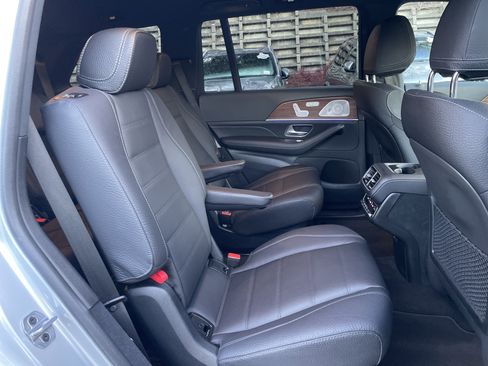 Certified 2024 Mercedes-Benz GLS 450 4MATIC image 48