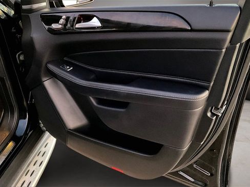 Used 2018 Mercedes-Benz GLE 350 w/ Premium 1 Package image 27