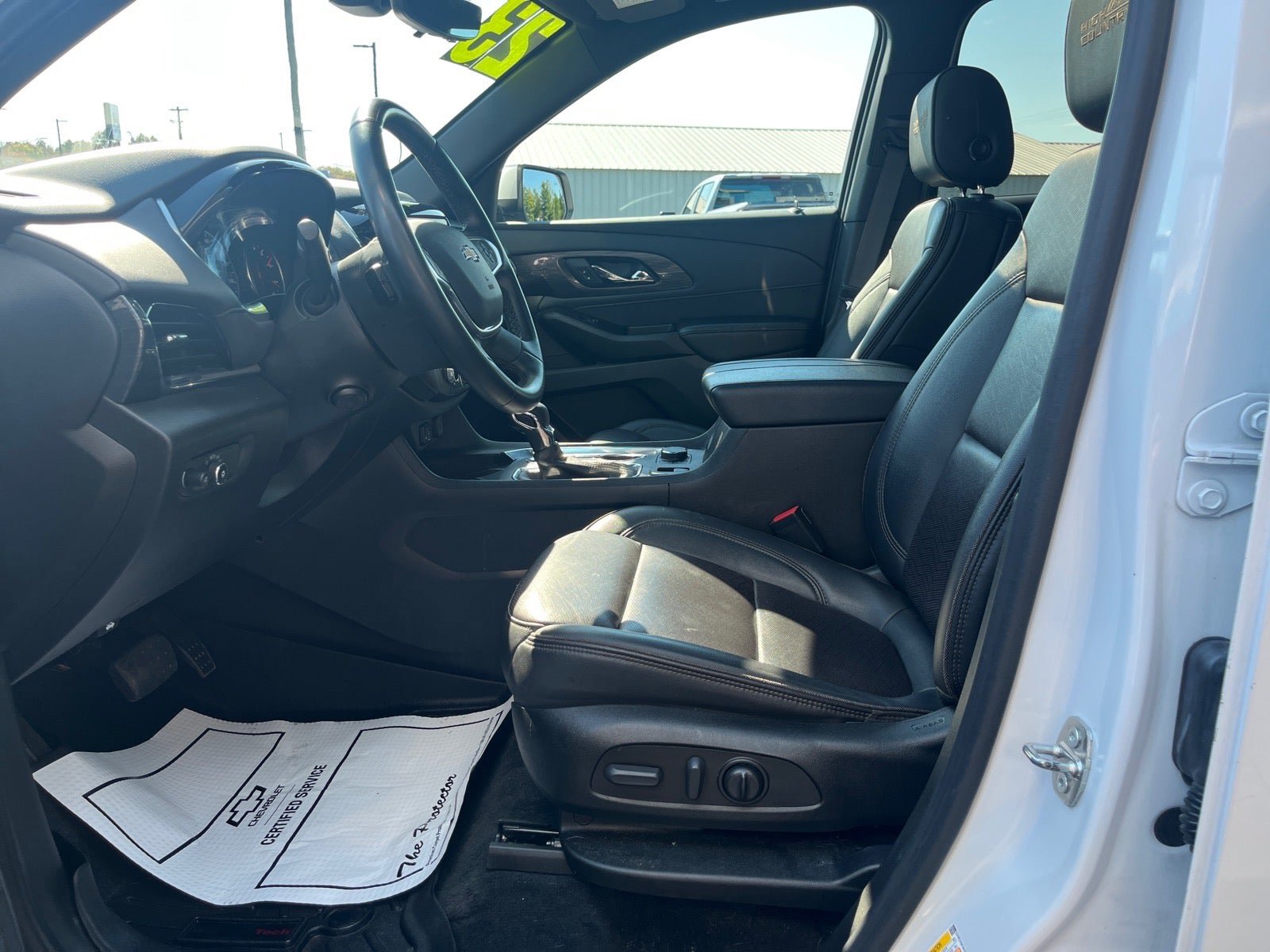 Used 2023 Chevrolet Traverse High Country AWD/4WD image 14
