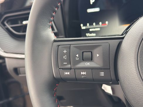 New 2026 Nissan Kicks SR w/ SR Premium Package image 19