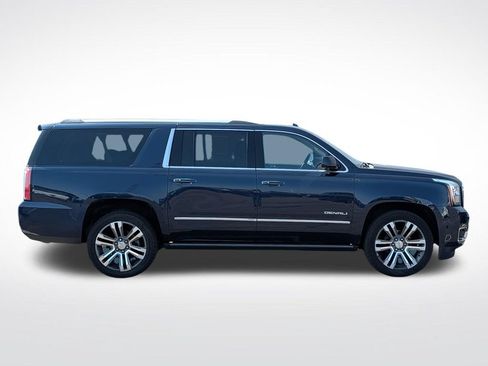 Used 2020 GMC Yukon XL Denali w/ Denali Ultimate Package AWD/4WD image 2