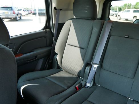 Used 2013 Chevrolet Tahoe LS AWD/4WD image 12