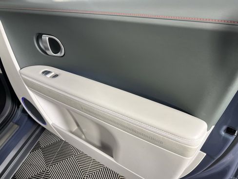 Used 2023 Hyundai Ioniq 5 Limited image 36