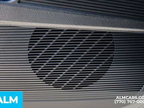 Used 2025 Volkswagen Taos SE FWD image 51