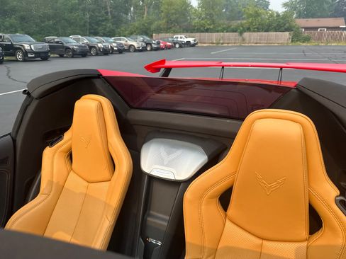 Used 2025 Chevrolet Corvette Stingray Preferred Conv RWD image 27