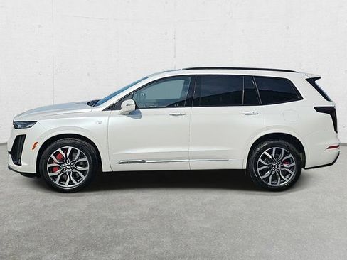 Used 2025 Cadillac XT6 Sport w/ LPO, Floor Liner Package image 8