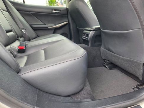 Used 2016 Lexus IS 200t image 28