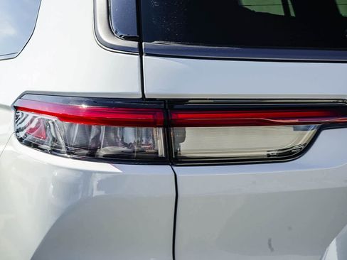 New 2026 Jeep Grand Cherokee L Limited image 7