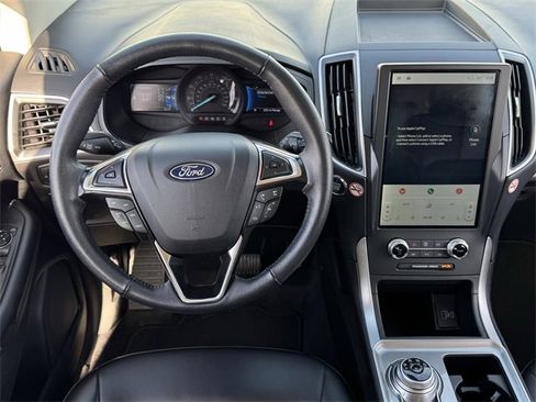 Certified 2024 Ford Edge SEL image 11