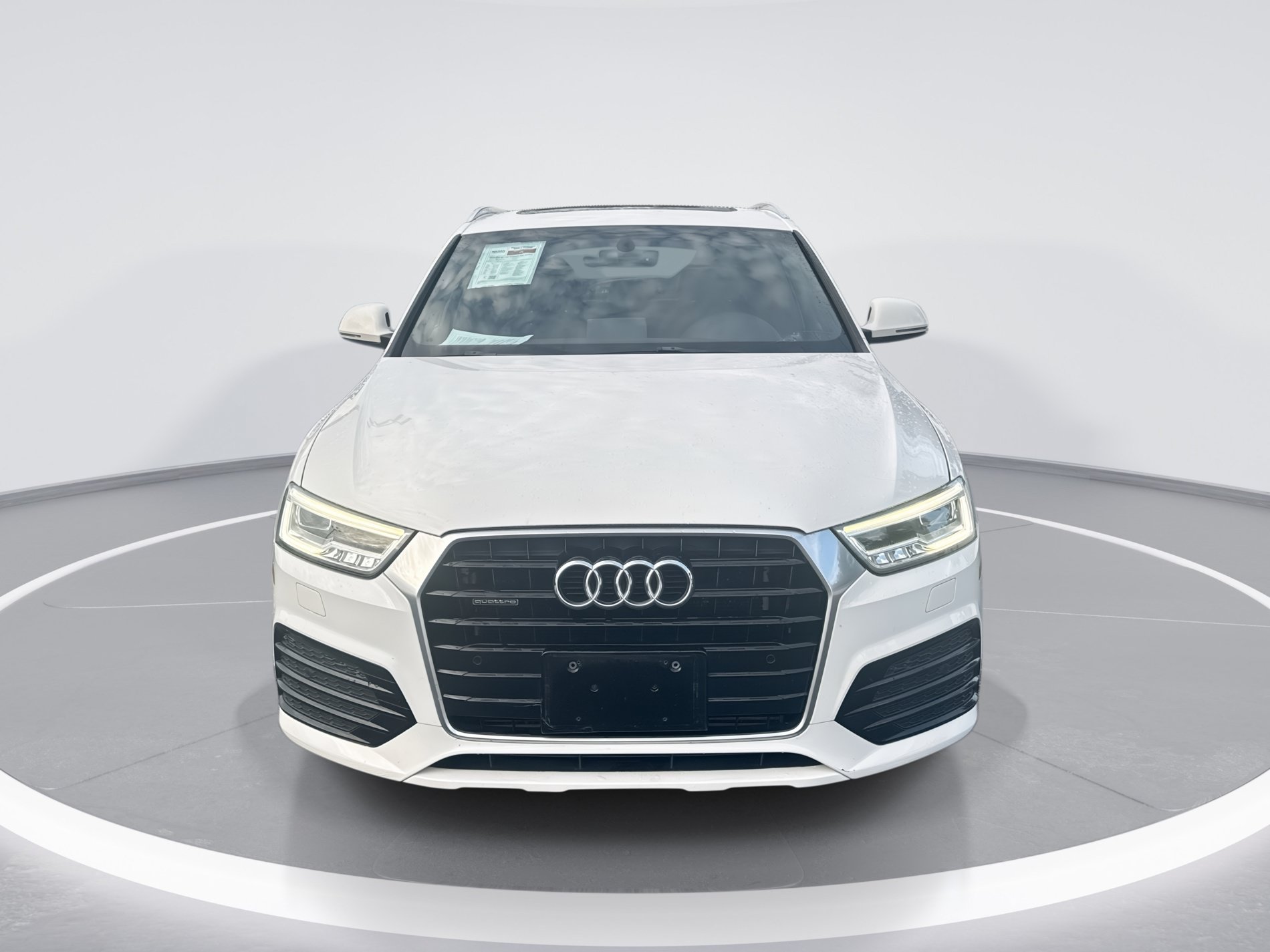 Used 2018 Audi Q3 2.0T Premium Plus w/ Premium Plus Package AWD/4WD image 9