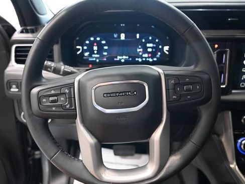 Used 2024 GMC Yukon Denali AWD/4WD image 24