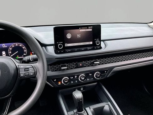 Used 2025 Honda Accord SE image 10