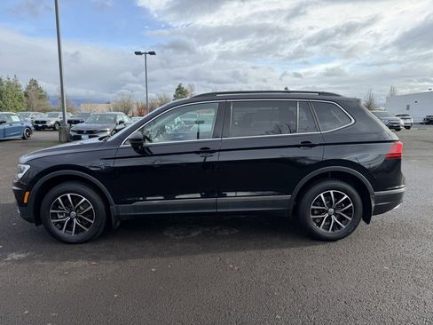 Used 2021 Volkswagen Tiguan SE image 5