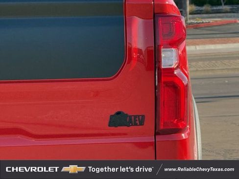 Certified 2024 Chevrolet Silverado 1500 ZR2 w/ ZR2 Bison Edition image 8