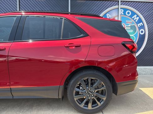 Used 2023 Chevrolet Equinox RS w/ RS Leather Package image 14
