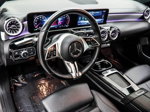 Used 2025 Mercedes-Benz CLA 250 image 14