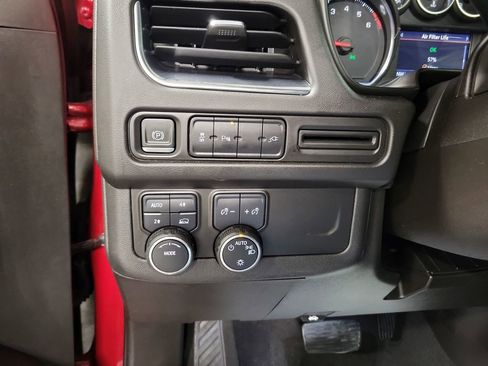 Used 2021 Chevrolet Tahoe LT image 22