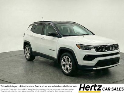 Used 2025 Jeep Compass Latitude