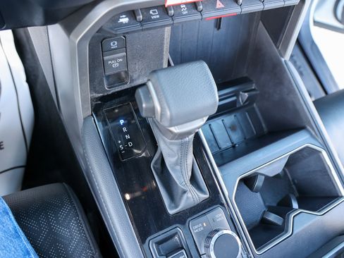 Used 2025 Toyota Tundra Limited image 25