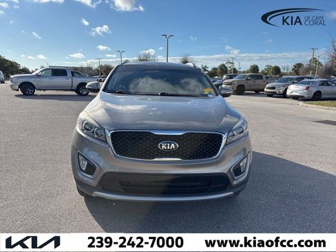 Used 2016 Kia Sorento EX image 9