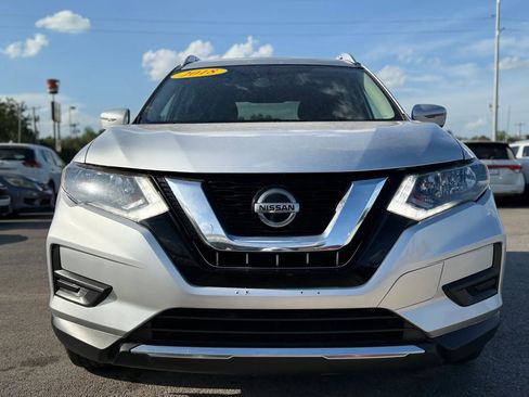 Used 2018 Nissan Rogue SV AWD/4WD image 18