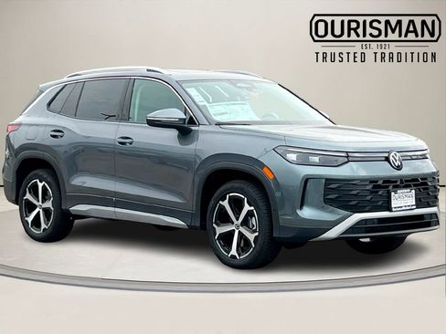 New 2026 Volkswagen Tiguan SE image 1