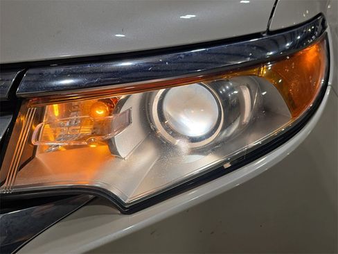 Used 2014 Ford Edge SEL image 28