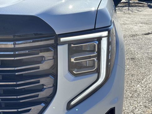 Certified 2025 GMC Sierra 1500 Denali Ultimate image 11