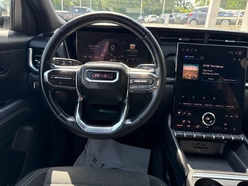 Used 2025 GMC Terrain Elevation AWD/4WD image 13