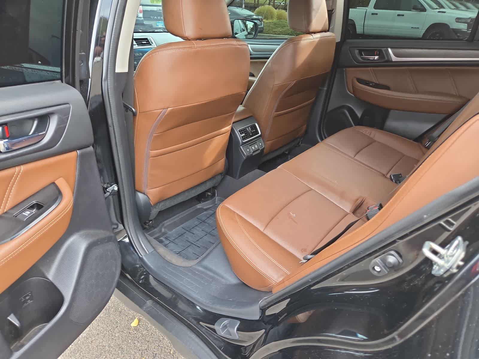 Used 2019 Subaru Outback 3.6R Touring w/ Popular Package #3A AWD/4WD image 20