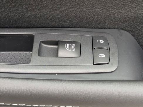 New 2026 Chrysler Pacifica Limited w/ Trailer Tow Group image 43