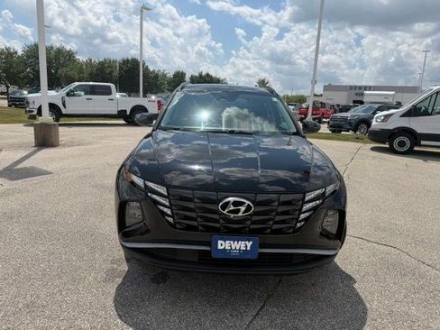 Used 2022 Hyundai Tucson SEL w/ Cargo Package AWD/4WD image 2