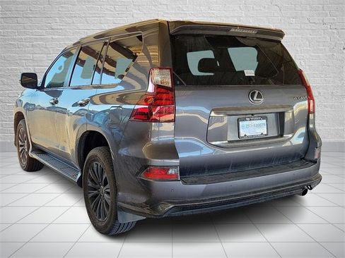 Used 2020 Lexus GX 460 Premium image 2
