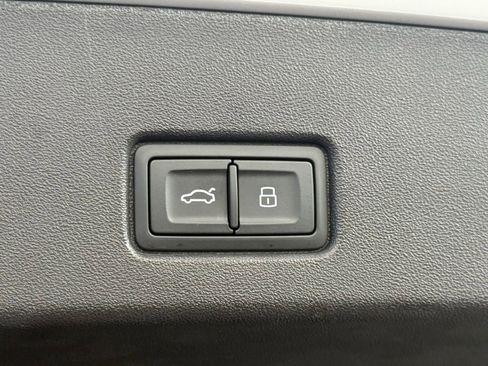 Used 2023 Audi Q4 e-tron Premium Plus image 57