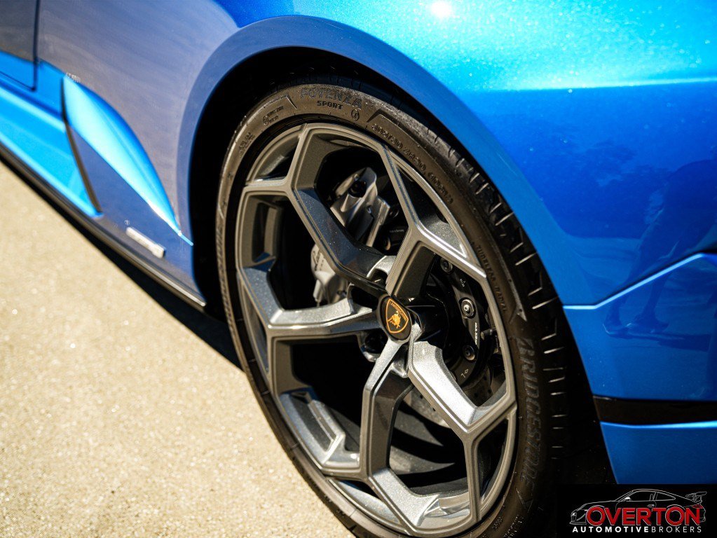 Used 2023 Lamborghini Huracan Tecnica RWD image 44