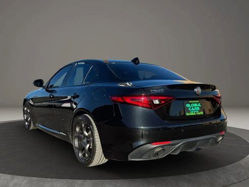 Used 2018 Alfa Romeo Giulia Ti Sport w/ Quick Order Package 22U Sport image 7