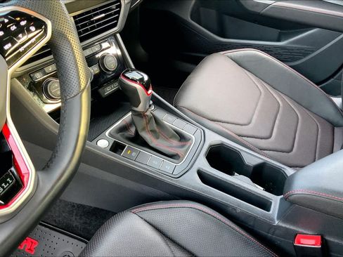 Used 2024 Volkswagen Jetta GLI Autobahn FWD image 16