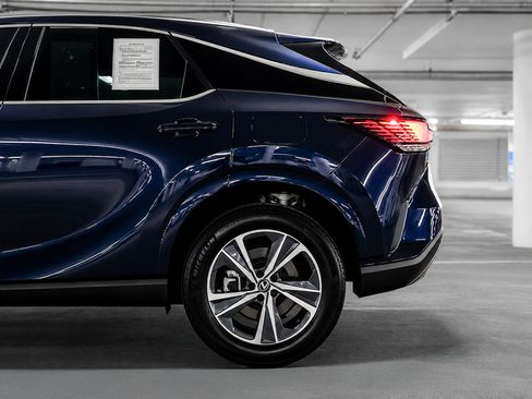 Used 2024 Lexus RX 350 Premium w/ Accessory Package (Z1) FWD image 17