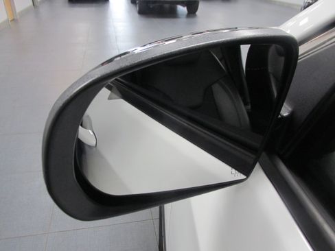 Used 2024 Jeep Compass Latitude image 18