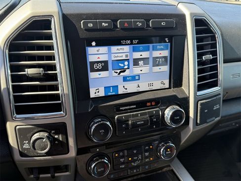 Used 2017 Ford F250 Lariat w/ Lariat Ultimate Package image 17