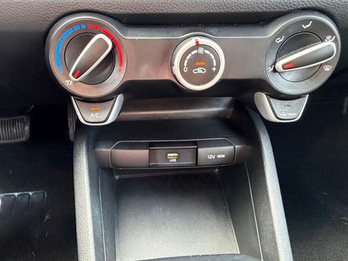 Used 2023 Kia Rio LX FWD image 22