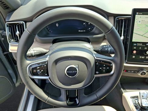 Certified 2026 Volvo XC90 B6 Plus AWD/4WD image 22